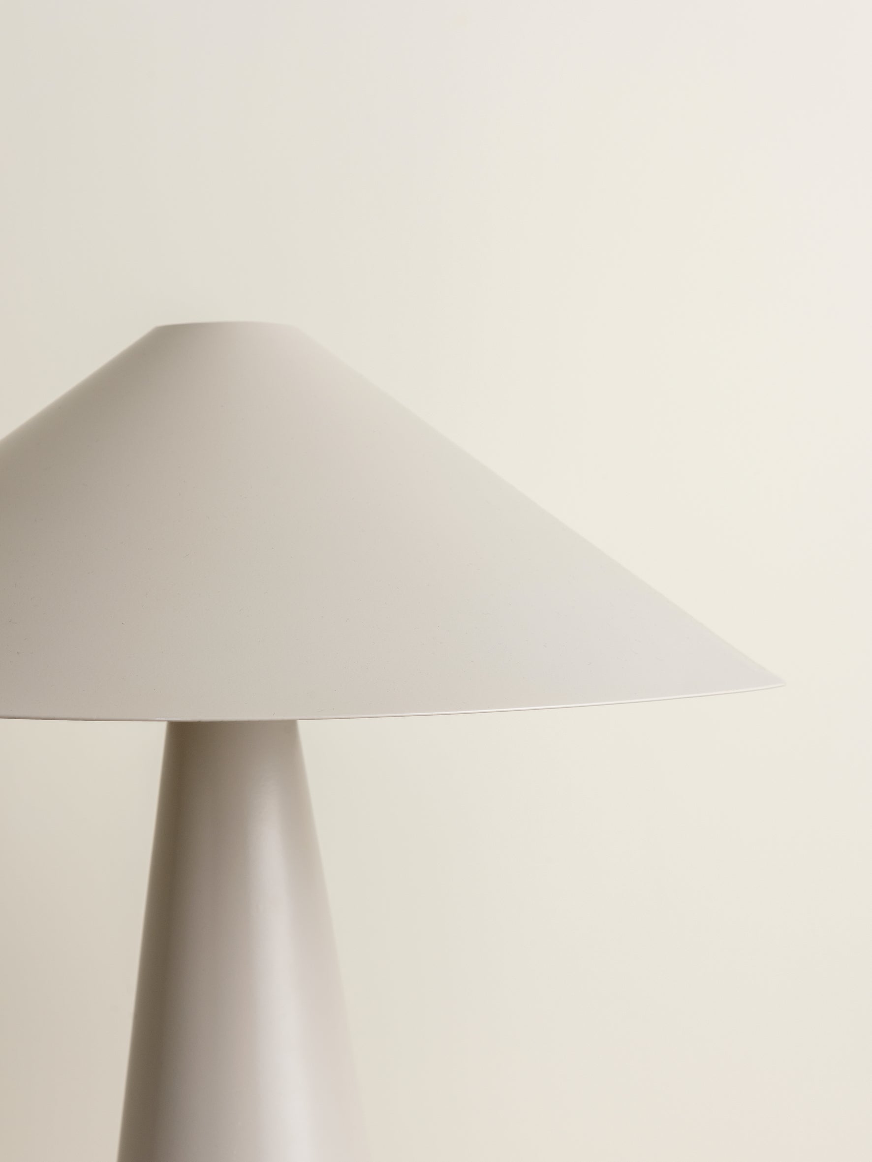 Orta - 1 light warm white cone table lamp