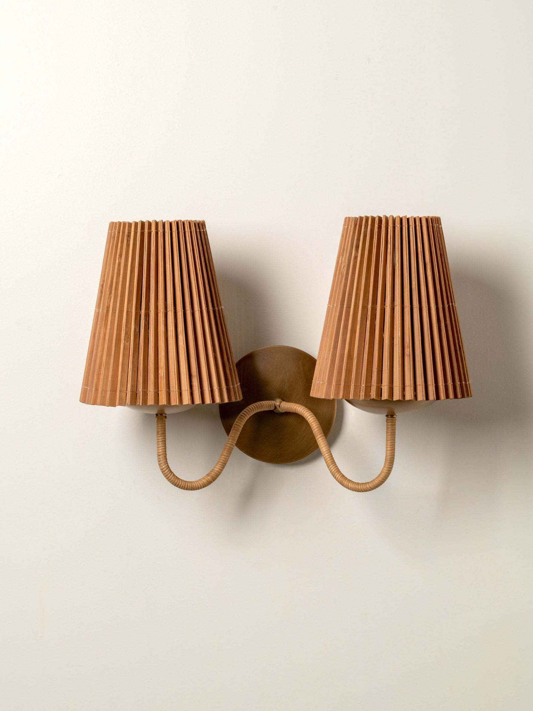 Bandua wall light