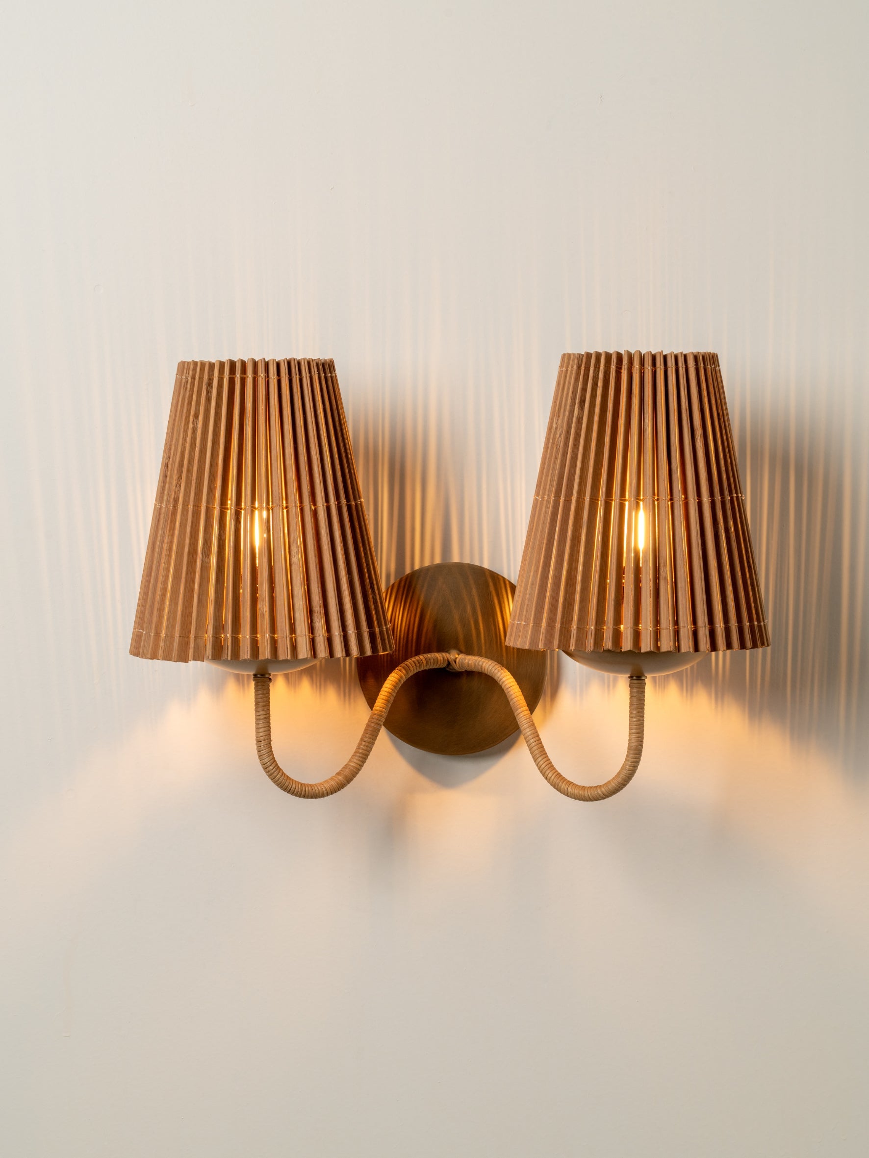 Bandua wall light